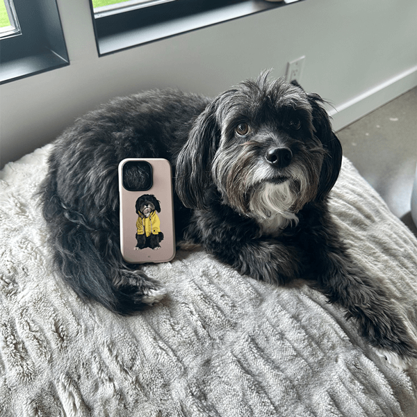 Bobby with her new pet portrait phone case